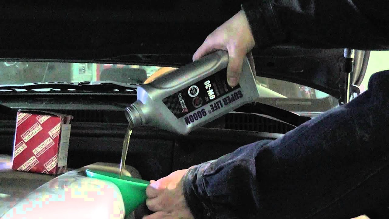 Замена масла в Lexus GX 470  двигатель 4.7 л. Масло AMTECOL SN 0w-30.