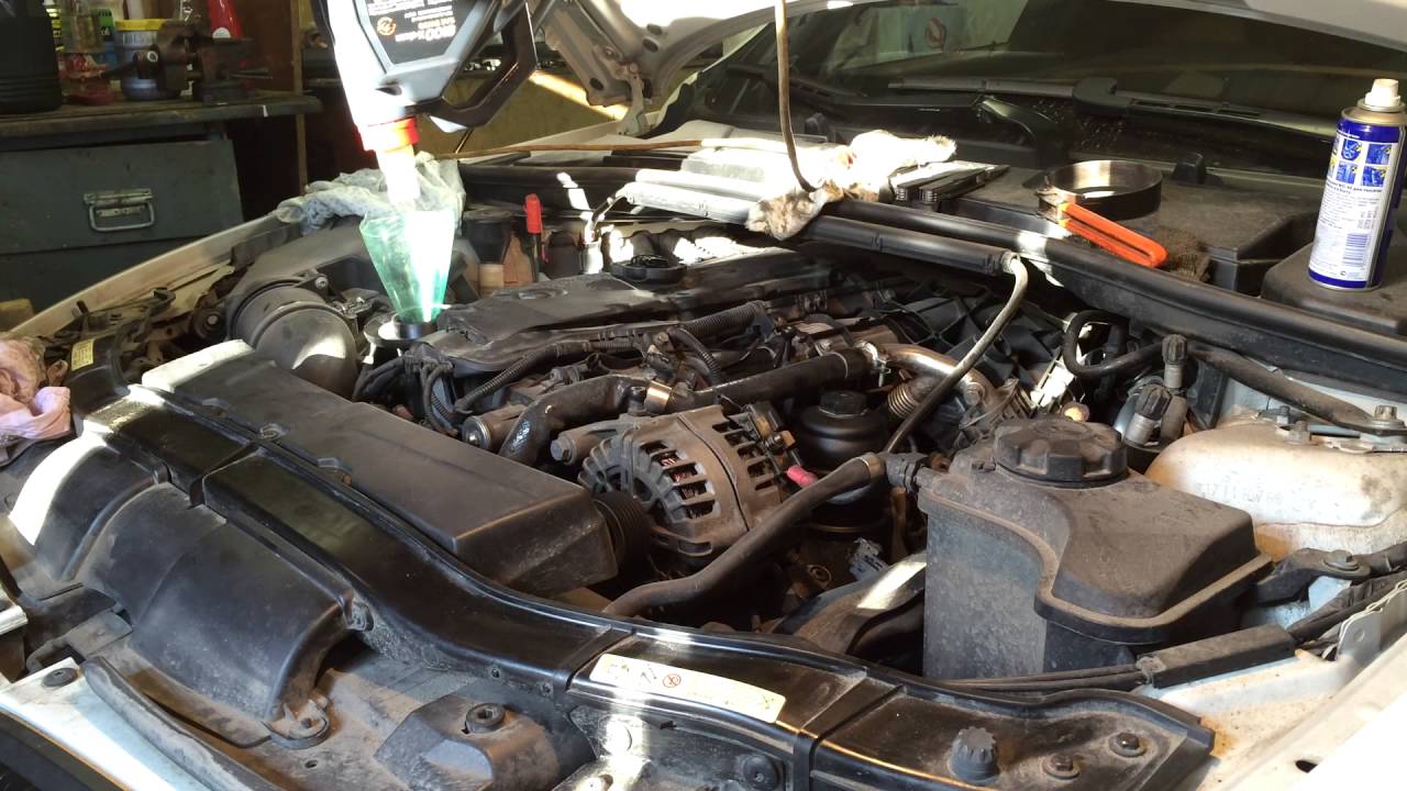 BMW E90 E91 E92 замена масла двигатель N57