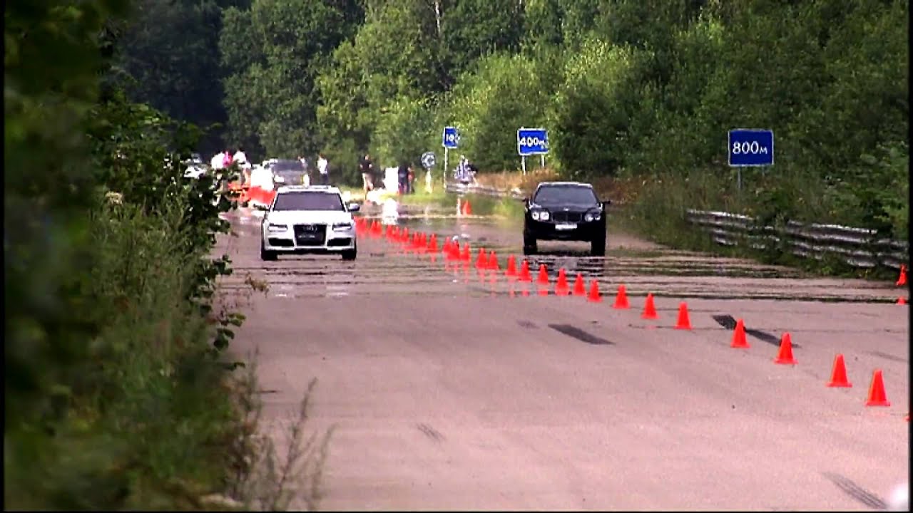 Moscow Unlim 500: Audi RS6 vs Bentley Flying Spur