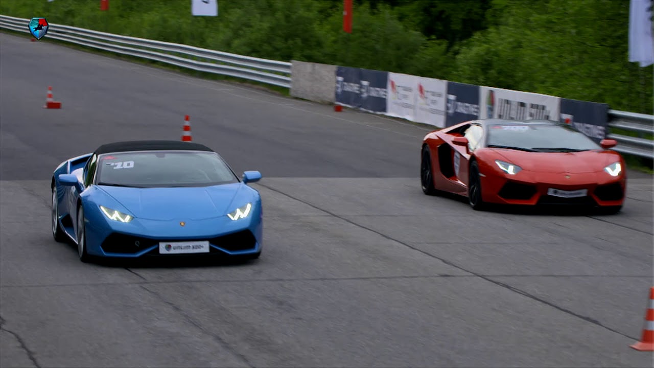 Lamborghini Aventador Roadster vs Huracan Spyder