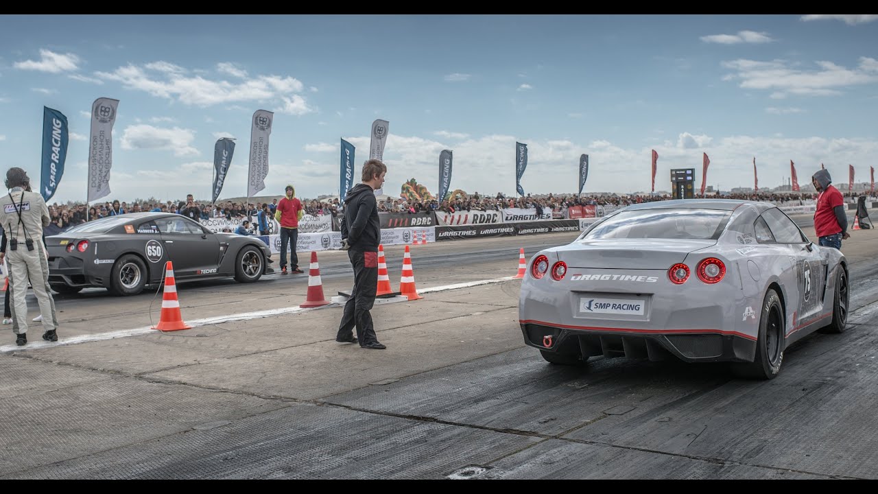 2 fastest R35 GT-R&#39;s in Europe on 1/4 mile