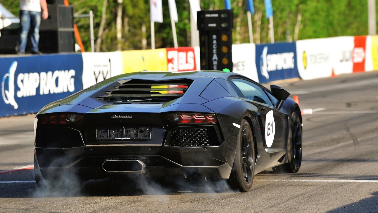Lamborghini Aventador — one mile 27.1 sec. @ 304 km/h (189 mph)