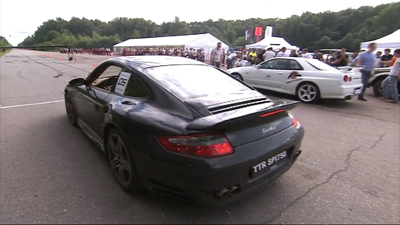 Moscow Unlim 500: Nissan Skyline vs Porsche 911 Switzer