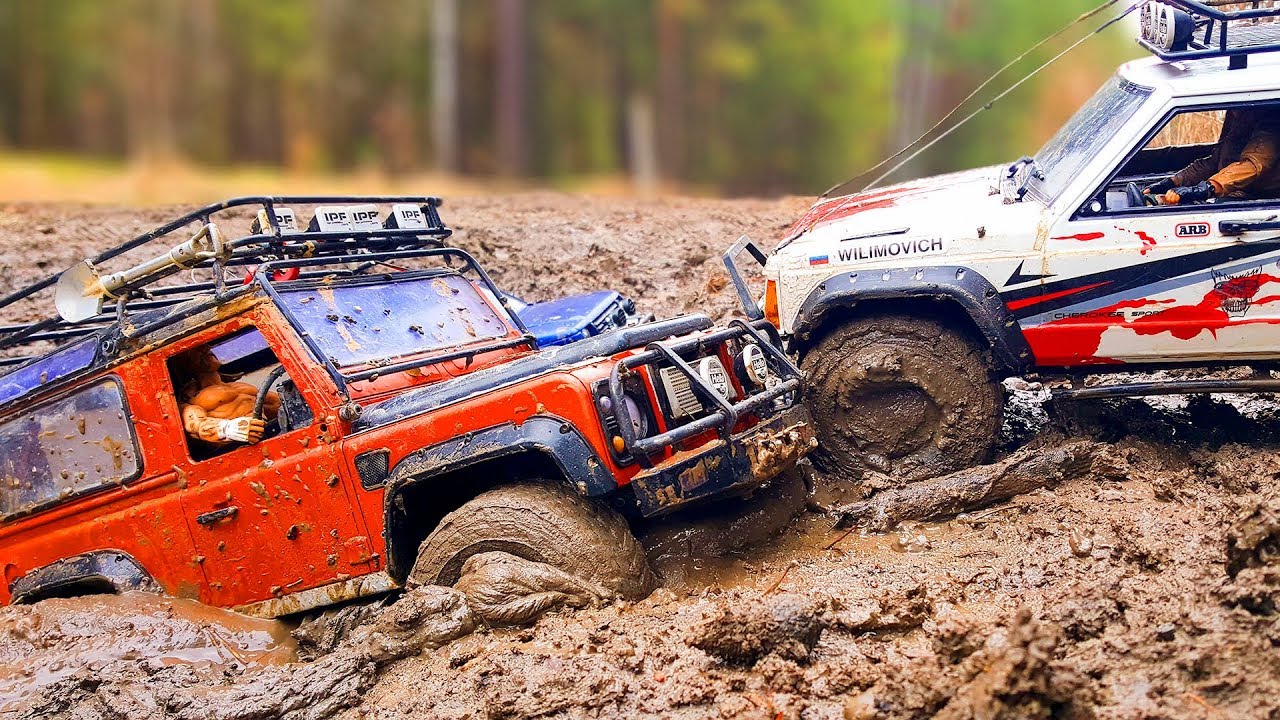RC Cars Rescue Stuck in The MUD — Mitsubishi Pajero, Jeep Cherokee, Land Rover Defender 90