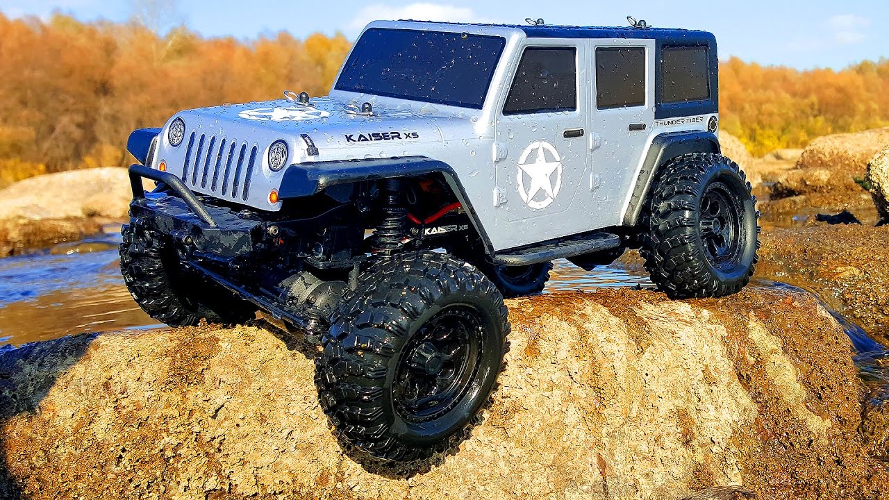 RC Extreme Pictures — RC Cars OFF Road 4x4 Adventure — Thunder Tiger Kaiser XS In Water and Stones