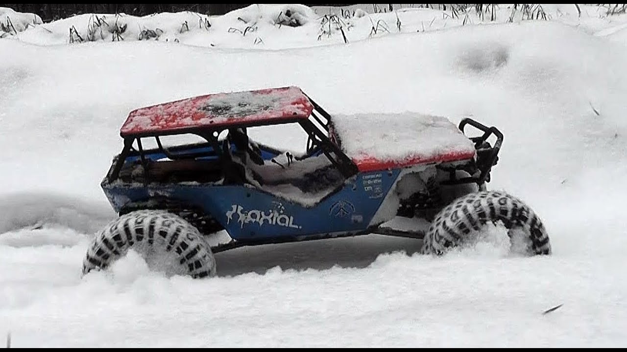 RC Trial - Axial Wrait in snow (mini)