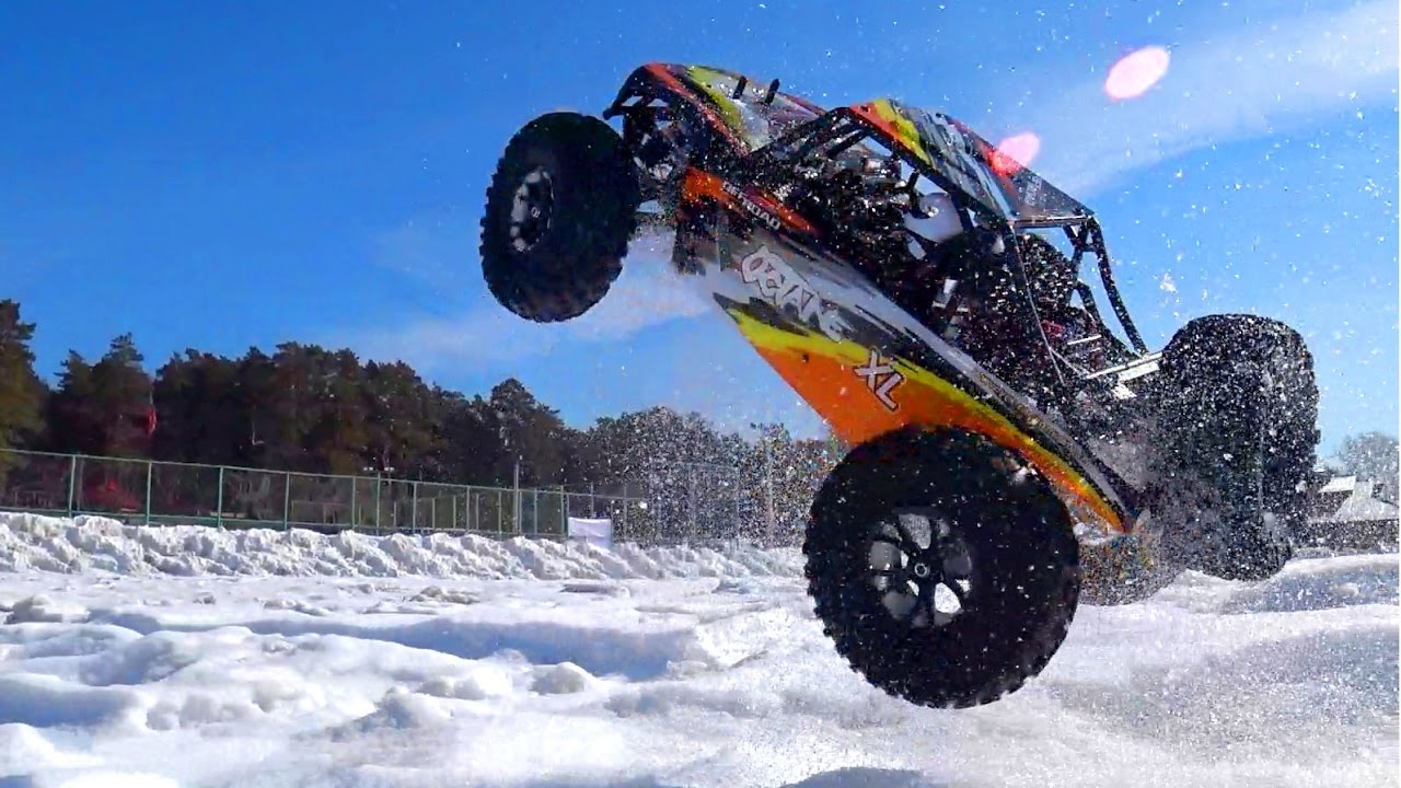 RC Car 4x4 Racing, Jumping — VRX Racing RH1045 Or Axial Yeti Rock Racer — RC Extreme Pictures