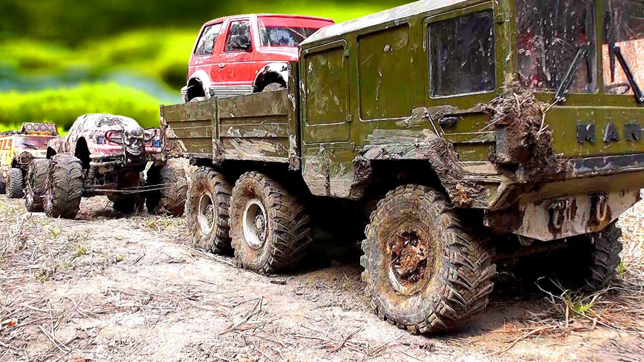 RC TRUCKS OFF Road Muddy Terrain - Scale model: MAN Truck 6x6 THE BEAST RC4WD